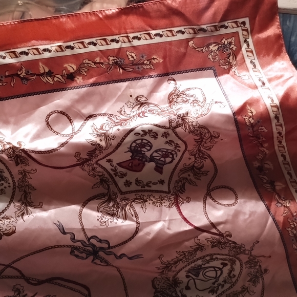 silk scarf - Picture 4 of 6